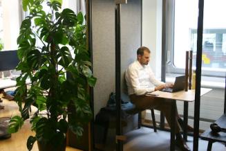 Effiziente Geräte an der Arbeit für minimalen Stromverbrauch